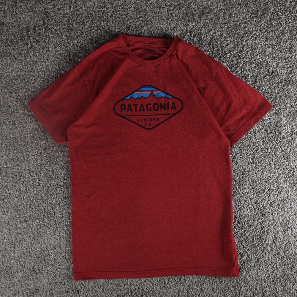 Patagonia Men's Medium Slim Fit Ventura CA Logo Graphic T Shirt Red Outdoor